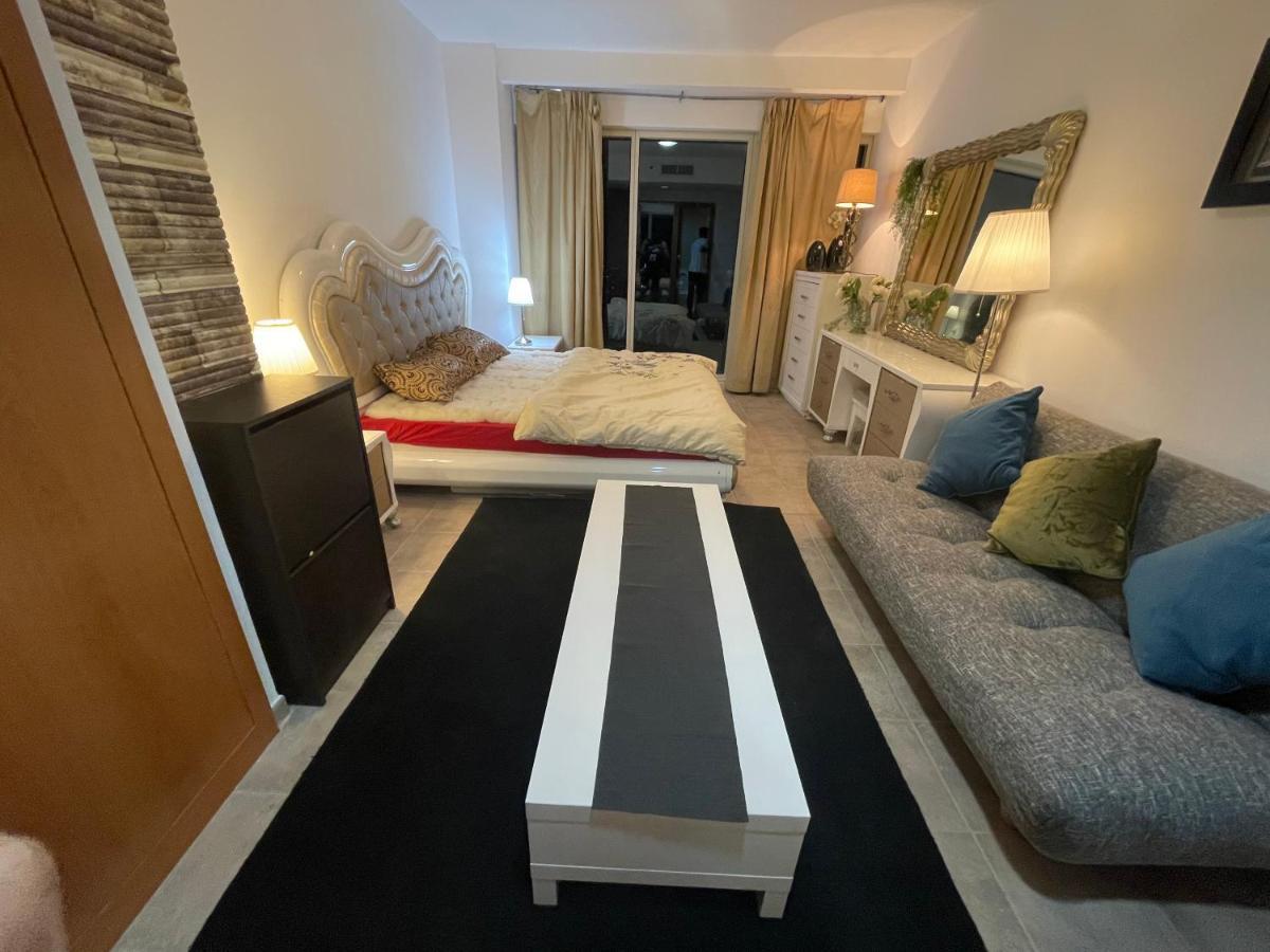 Backpackers Zone Vandrarhem Dubai Exteriör bild